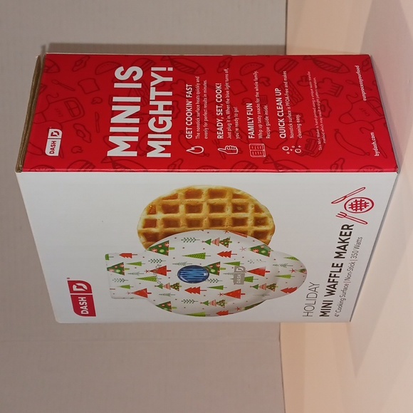 NWT Dash - Holiday Mini Waffle Maker - Picture 2 of 6
